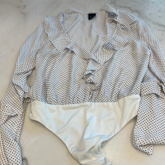 NUDE POLKADOT THONG BODYSUIT WITH RUFFLE TRIM L/S. S - Picture 4 of 9